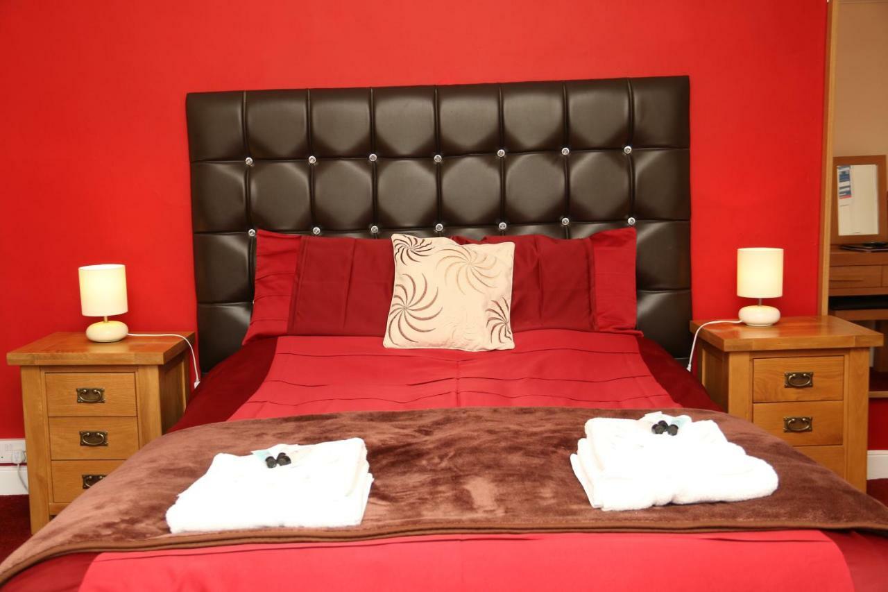Three Wheat Heads Hotel Thropton Ngoại thất bức ảnh